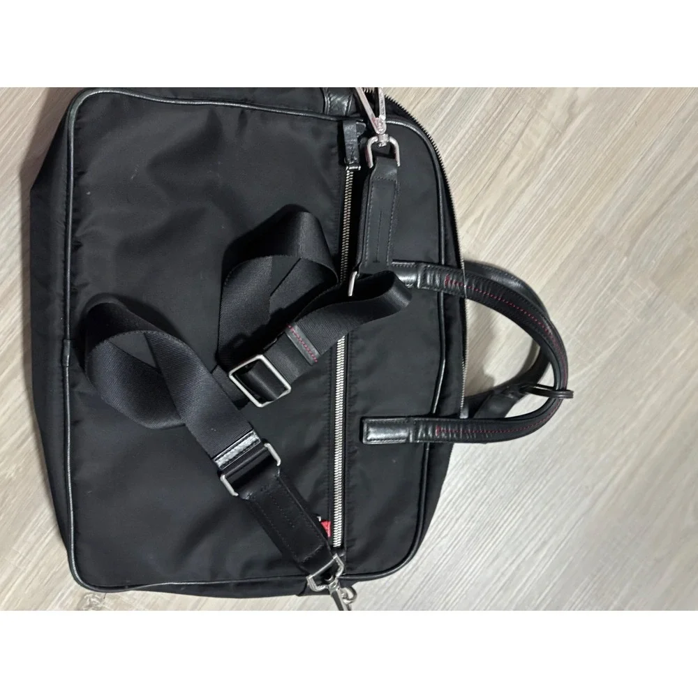 Tumi Black Ballistic Nylon Leather Trim Briefcase Messenger Bag Red Stitching